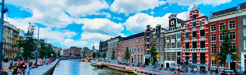 Amstrdam.jpg Amstrdam.jpg